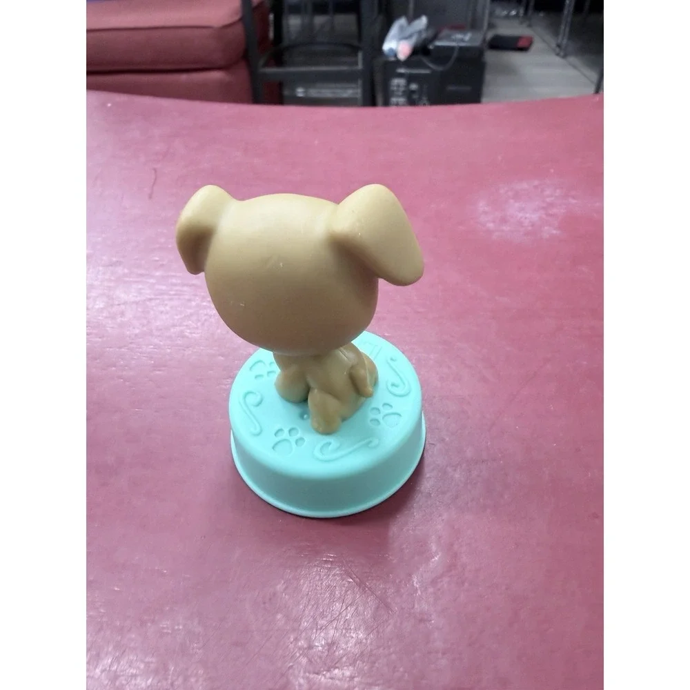 Littlest Pet Shop LPS Brown Puppy Dog With Brown‎ Eyes